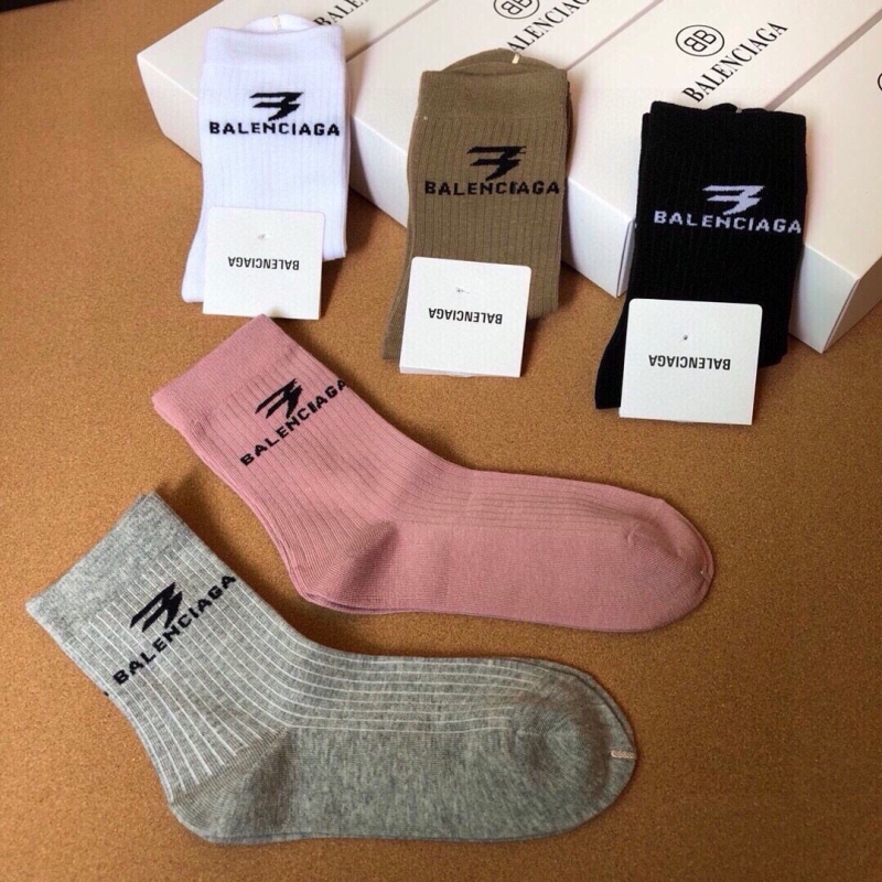 BALENCIAGA